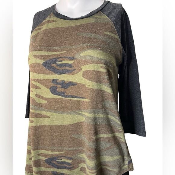 White Crow Camouflage 3/4 Baseball Tee Green & Dark Grey Size XS - Picture 3 of 4